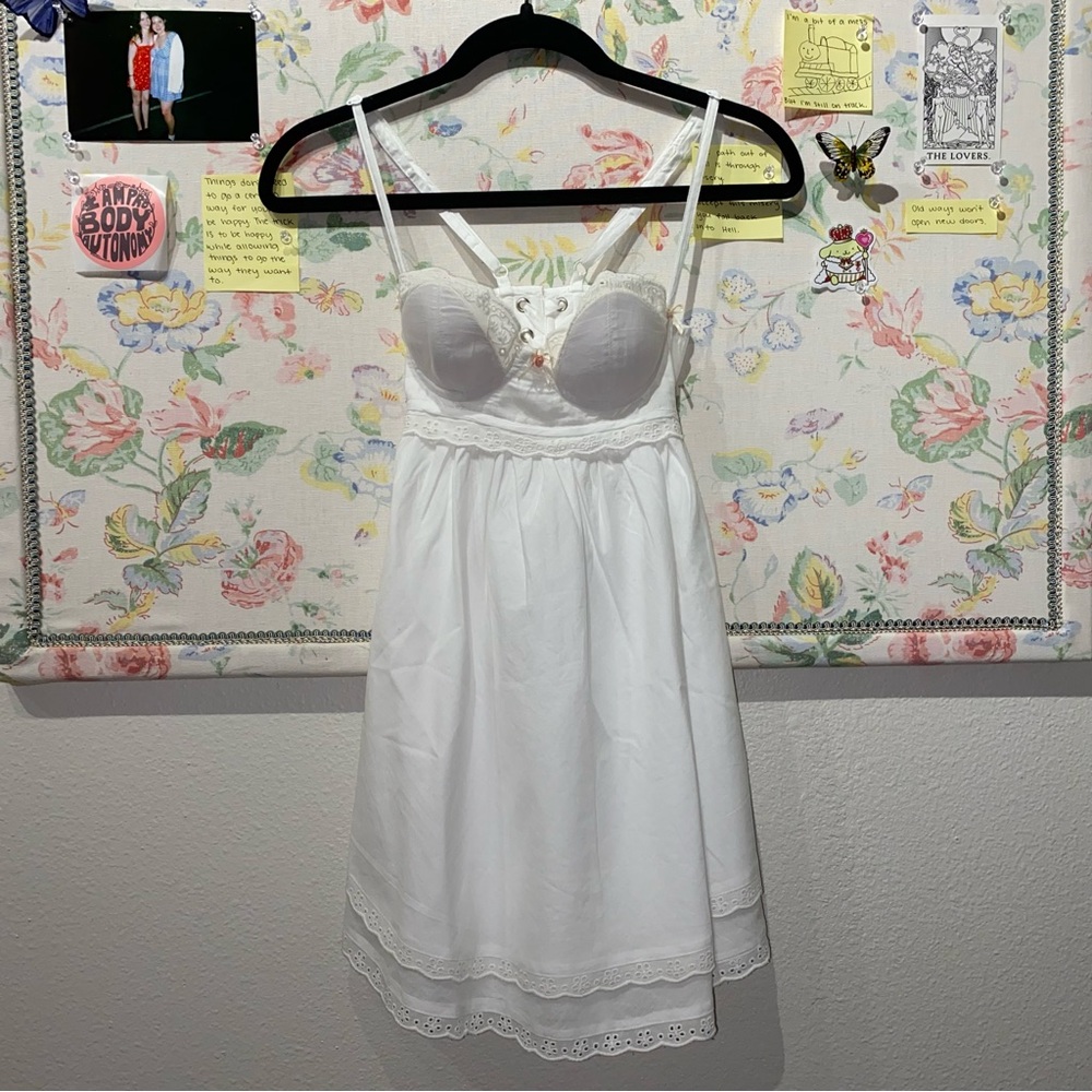 BNWT Kitteny Lelette dress in white